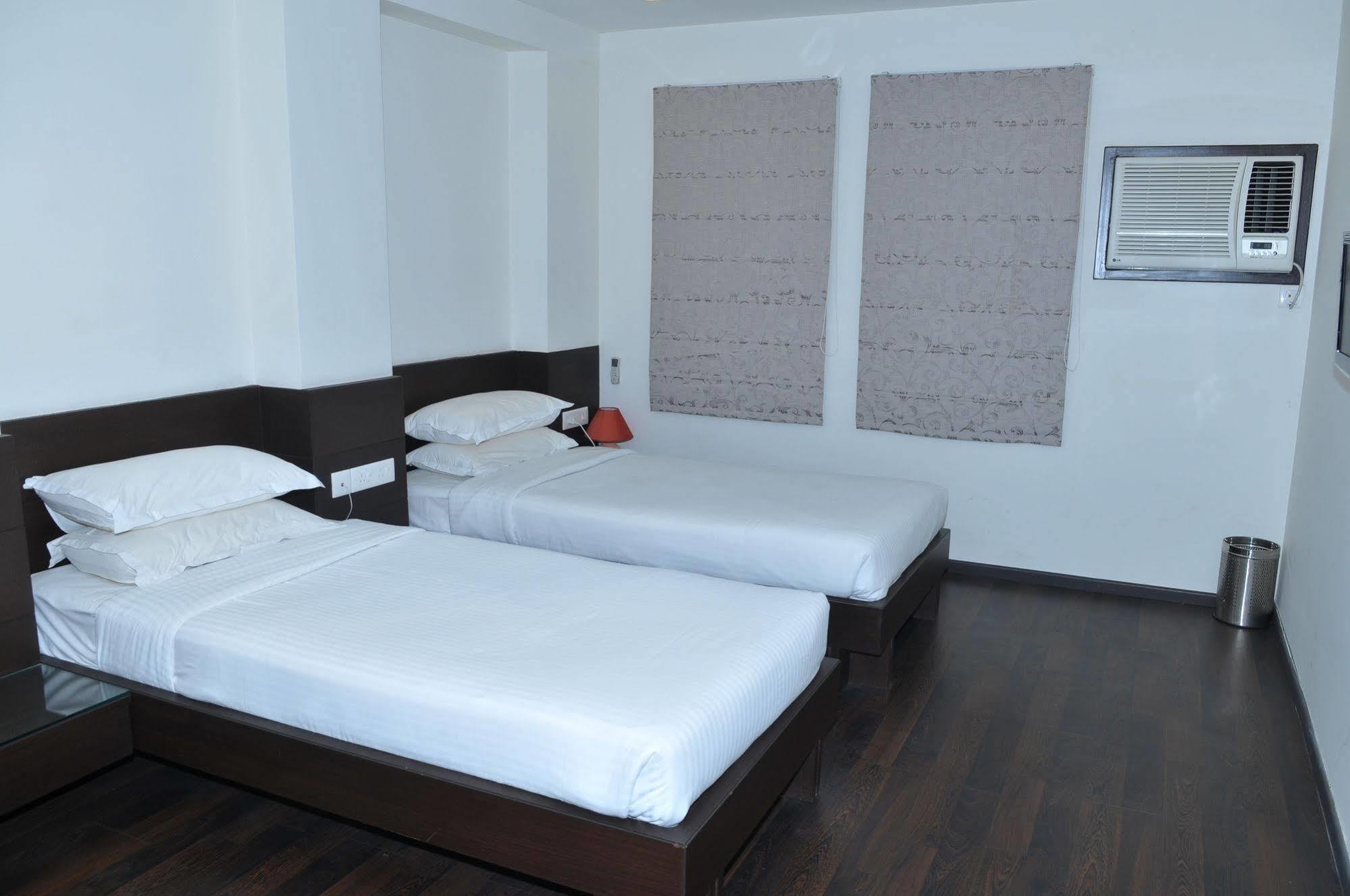 Treebo Trend Hotel Relax Inn Kalkutta Kültér fotó
